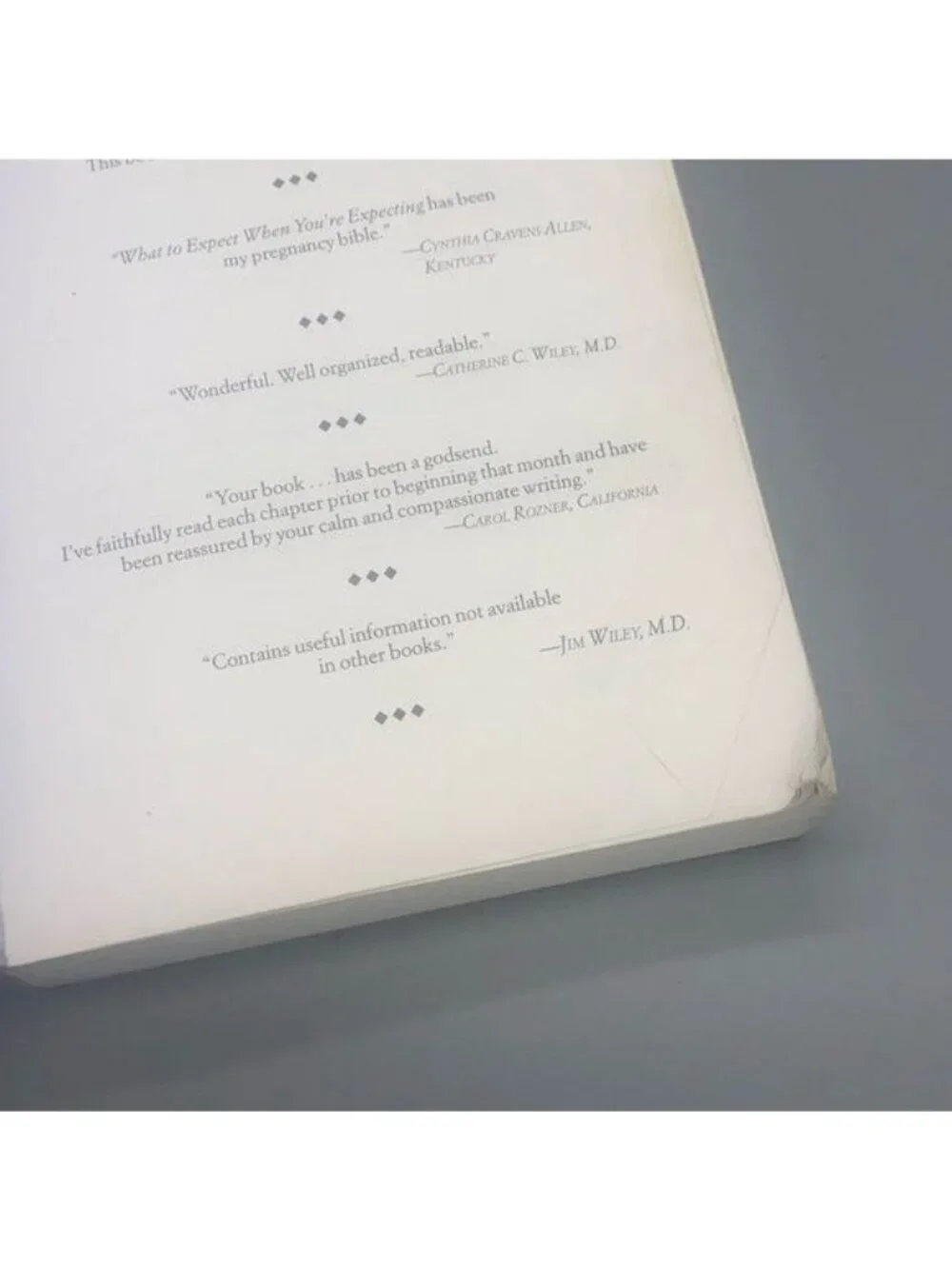 what to expect when you're expecting paperback book  2002 English READ